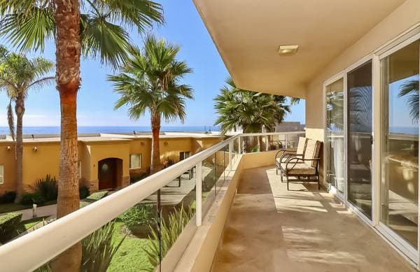 Beachfront Paradise, Long-Term Condo Rental (La Jolla Real)