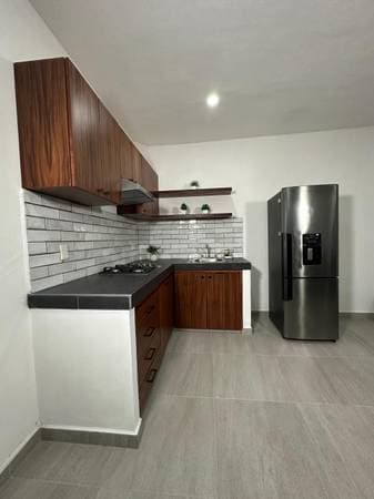 2 bed 1 bath ground level