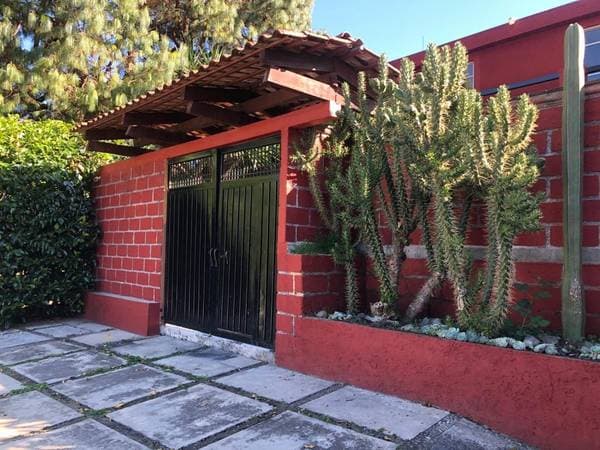 Beautiful house with garden and spectacular views - Image 3