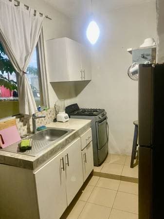 Great business opportunity! Furnished house for sale, with 8 studios - Image 4