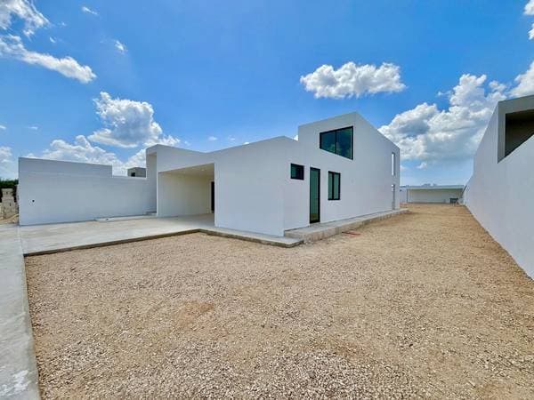 House for Sale Mérida, Casa Blanca, Impressive, 1,043.96, 4 Bedrooms, 7 Bathrooms - Image 2