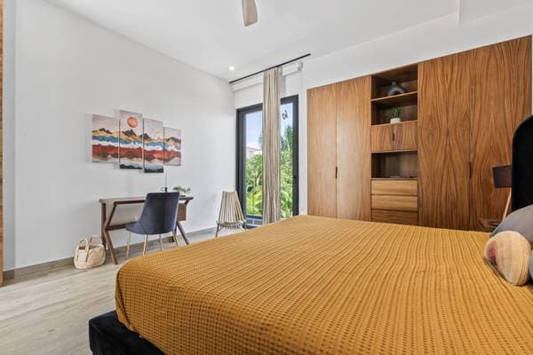 Flamingos Sports - Your New Home, Check it out! $650,000 USD - Image 5