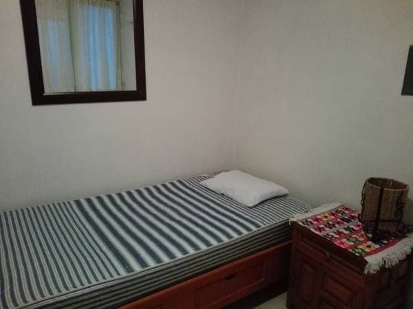 One single room available in a great flat/location - Image 2