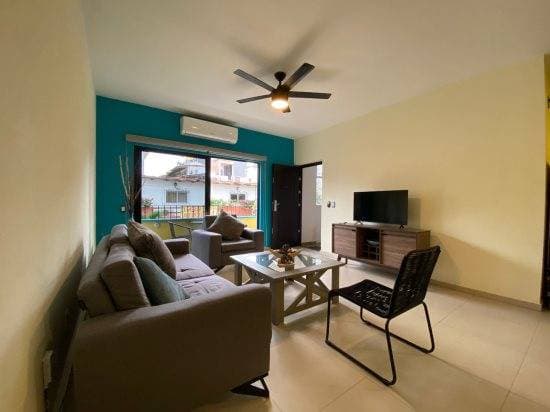 2 bed 1 bath apartment - Image 3
