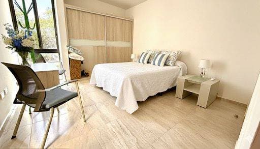 Beautiful Master Bedroom Rent, Praderas del Mayab Gym, Padel, Pool,Run