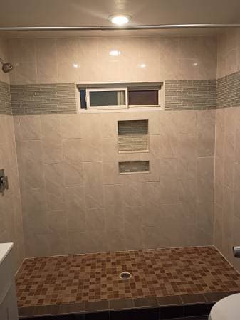 Gated close to the beach & toll road. - Image 5