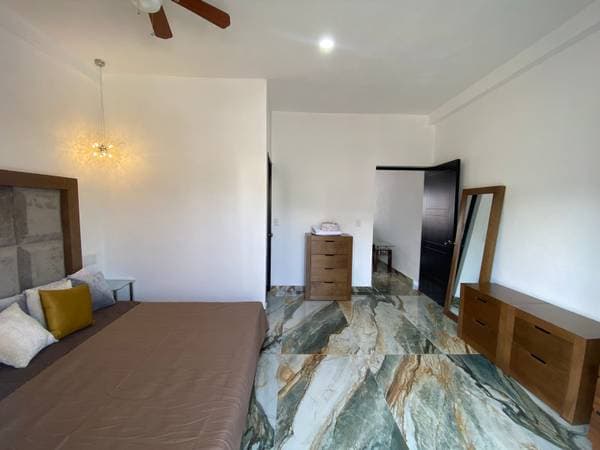 Brand New Large 1 Bed With Pool In 5 De Diciembre - Image 3