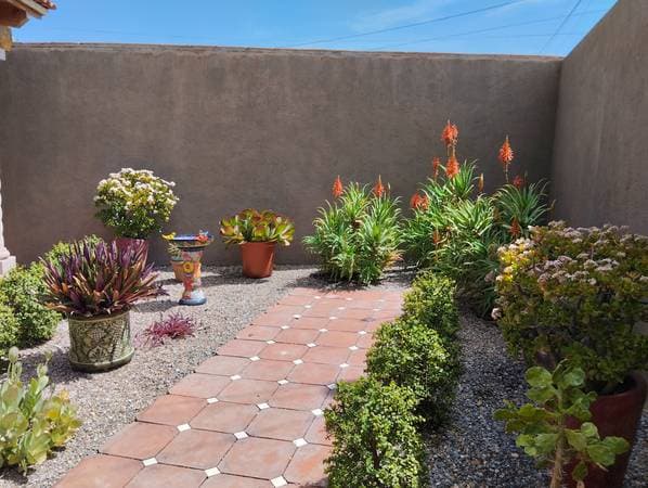 House For Sale ... In Pretty, Residencial La Luz Charming San Miguel D - Image 3
