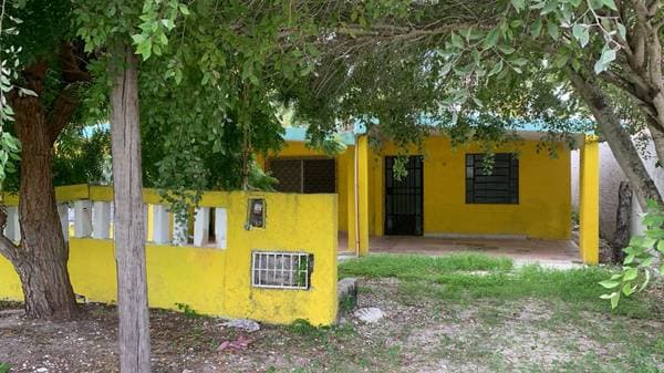 No.5361 FR3SH HOUSE/SALE W/DEPARTMENT/NEEDS WORK WELL LOCATED