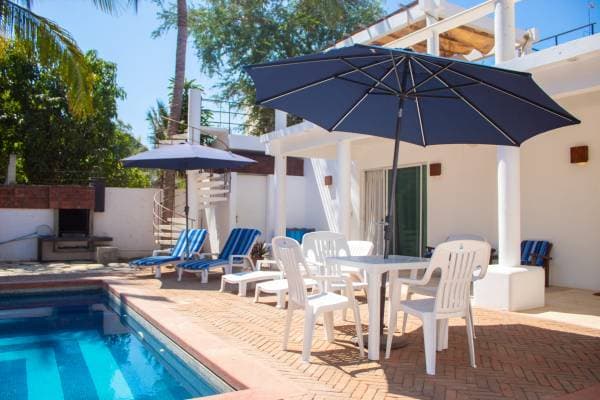 House with Pool and Ocean Views in Puerto Escondido - 600m² Lot