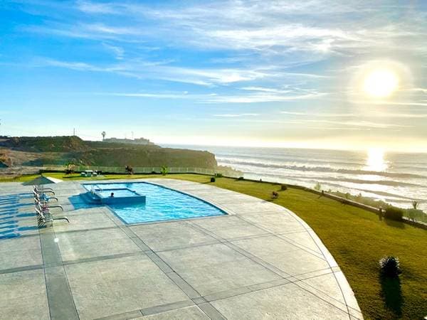 Almost New Immaculate Beach Villa 3 bedroom with 2 car Garage