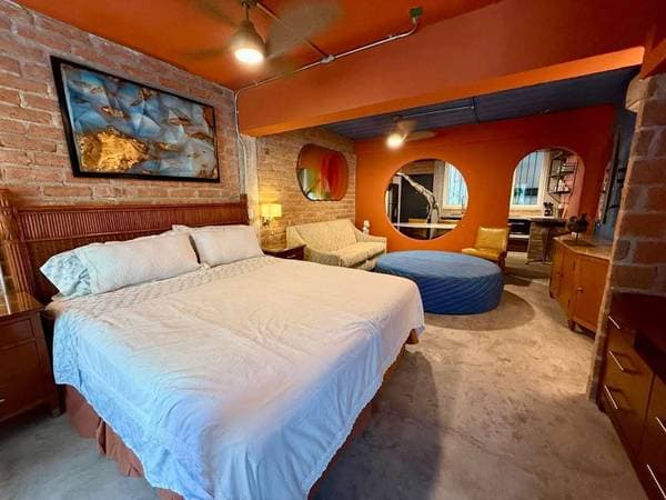 Brand New Studio in the Romantic Zone