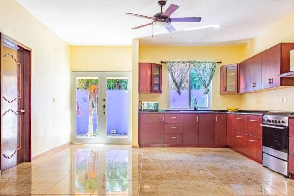 3-bedroom house in El Cielo Residencial - Image 4