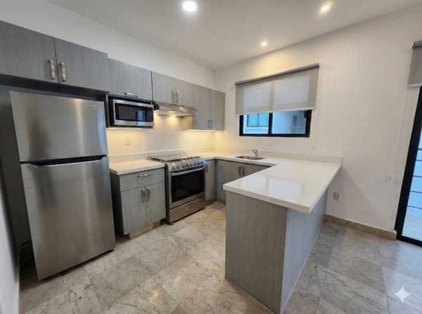 for sale portanova penthouse, 3 bedrooms and 2 baths