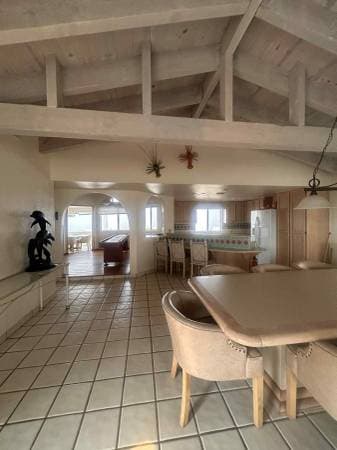 Exquisite house on the beach - Image 2