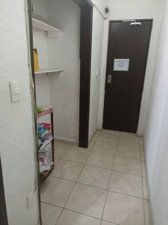 RENT BEAUTIFUL ROOM for WOMAN, Magnificent location - Image 4