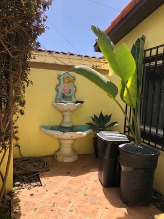 Gated guarded fully furnished garage for 2 cars fabulous ocean view - Image 2