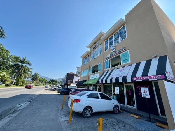 Commercial space for rent in Fluvial Vallarta - Image 2