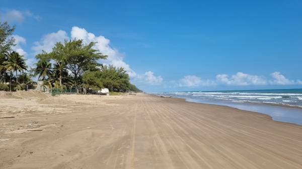 Beachfront Land Facing Ocean and Lagoon at Playa Barra Galindo, Tuxpan Ver - Image 3