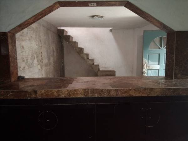 House with commercial space on main avenue - pay 60% down and monthly payments - Image 3