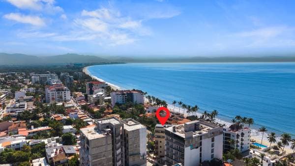 Bucerias, Zona Dorado PENTHOUSE $752,500. USD