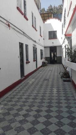 Renting Bedrooms in Shared Apartment Corredor Reforma - Image 2