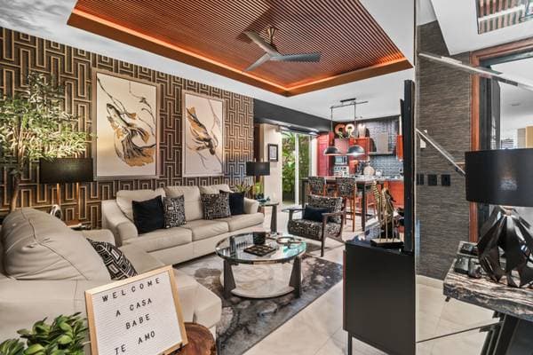 V399 in The Heart of The Romantic Zone $599,000. USD - Image 5