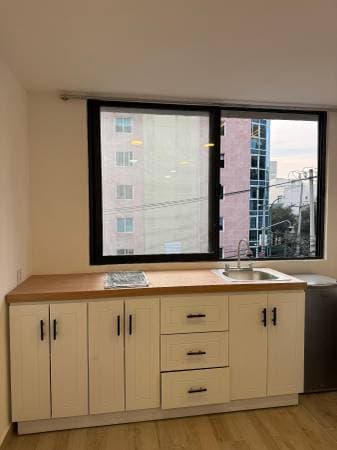Furnished Studio in Nápoles | All Utilities Included | Near Insurge