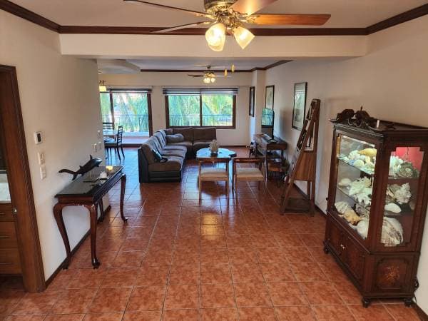 Cozy Villa On Golf Course