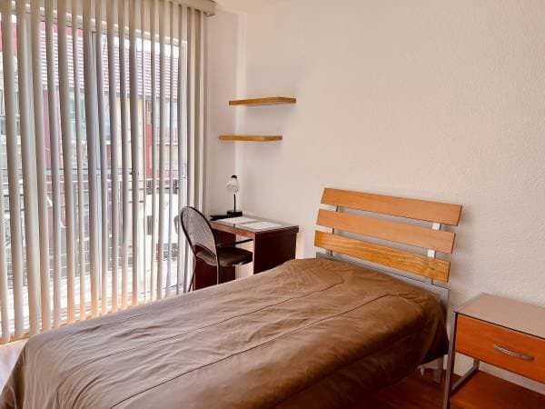 Furnished Room With Balcony And Bathroom, No Deposit Or Contract, Narvarte, Plaz