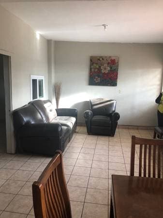 Gated Ocean & Mountain View Flat W/Garage - Image 5