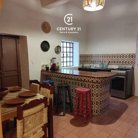 La Casita de Regina, Beautiful Traditional and Warm House - Image 3
