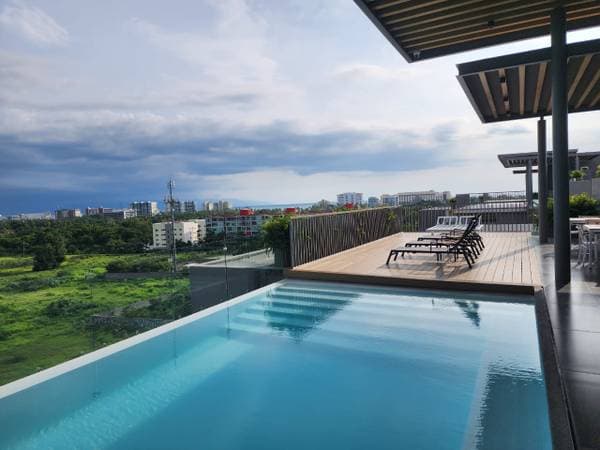 Charming Apartment - Image 2