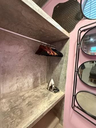 Artist Studio with common Rooftop and Pool - Image 5