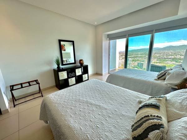ICON VALLARTA Penthouse. $1,300,000. USD - Image 3