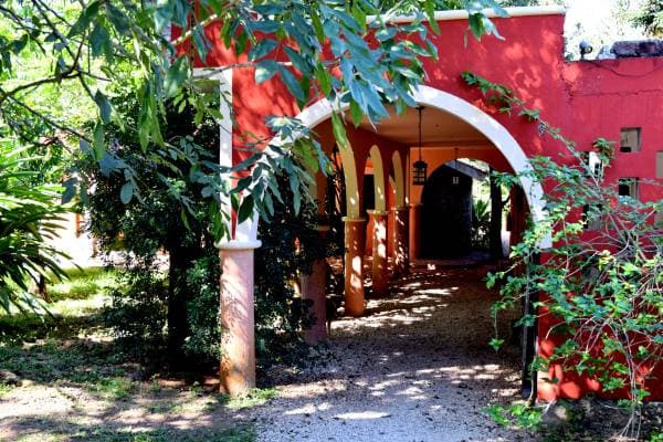 For sale 5.7 ACRE FAMILY COMPOUND - TROPICAL PARADISE - Image 2