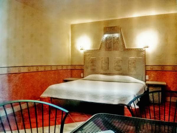 For sale 5.7 ACRE FAMILY COMPOUND - TROPICAL PARADISE - Image 5