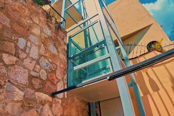 Panoramic-View Home for Sale in Central San Miguel de Allende | 3-Level - Image 4