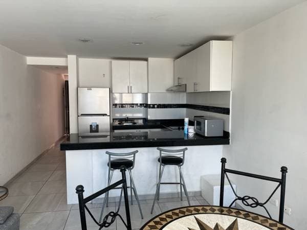 Furnished apartment for rent Oceanview 2 swimming pools Cerritos - Image 3