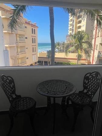 Furnished apartment for rent Oceanview 2 swimming pools Cerritos - Image 5