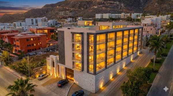 Modern 2BR Condo in Cabo San Lucas – Great Location Near Beaches & Gol