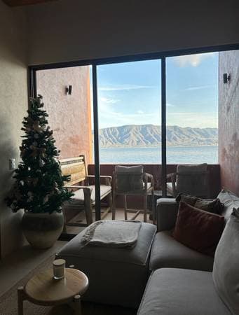 • Beautiful Lakefront Apartment Overlooking Lake Chapala - Image 5