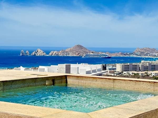 đđ Stylish 2BR Penthouse for Rent