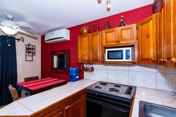 Golf, Beach Condo Long Term Rental, Available April 2026, Ground Floor - Image 4