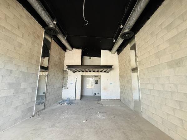 FOR LEASE / PLAZA NOVVA / COMMERCIAL SPACE / $38,000 pesos - Image 2