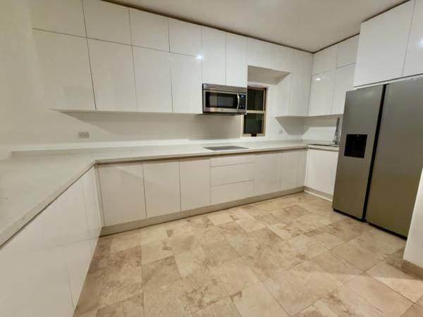 House for Rent in Camino del Mar 3 beds + TV room + Patio - Image 3