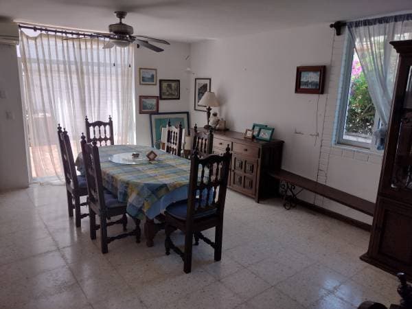 House with adjacent lot a few steps from the beach - Image 5