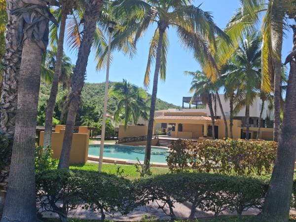 3 bdrm 2.5 bath house close to Palmilla in SJD - Image 2