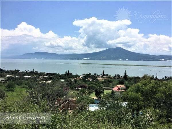 Super Views from El Limón - Image 3