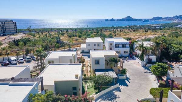 *+*PUNTA ARENA / HOUSE FOR LEASE /4 BD /$36,000 pesos